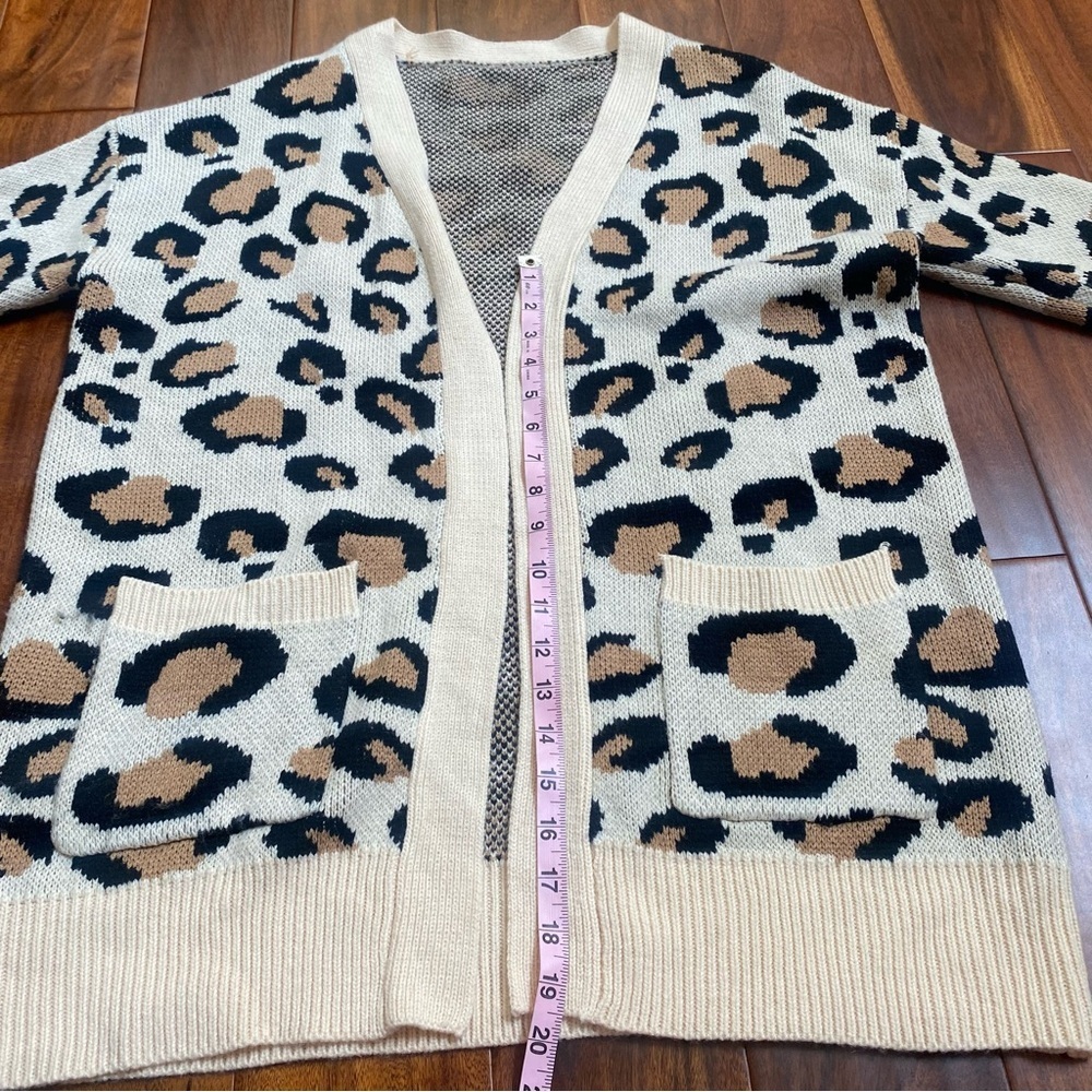 Women’s Leopard Print Winter Fall Cardigan - Picture 4 of 6